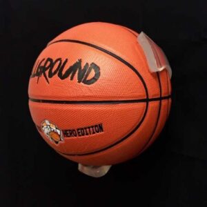 BallOnWall basketboldholder i klar plast